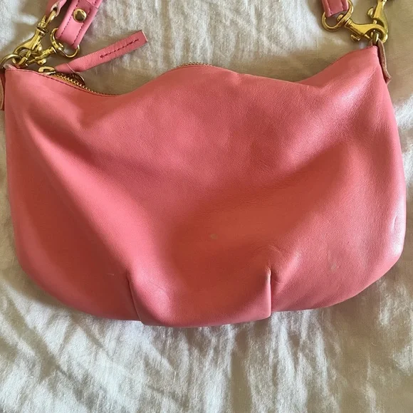 Clare V. Petit Moyen Pink Leather Crossbody Bag - Picture 4 of 5